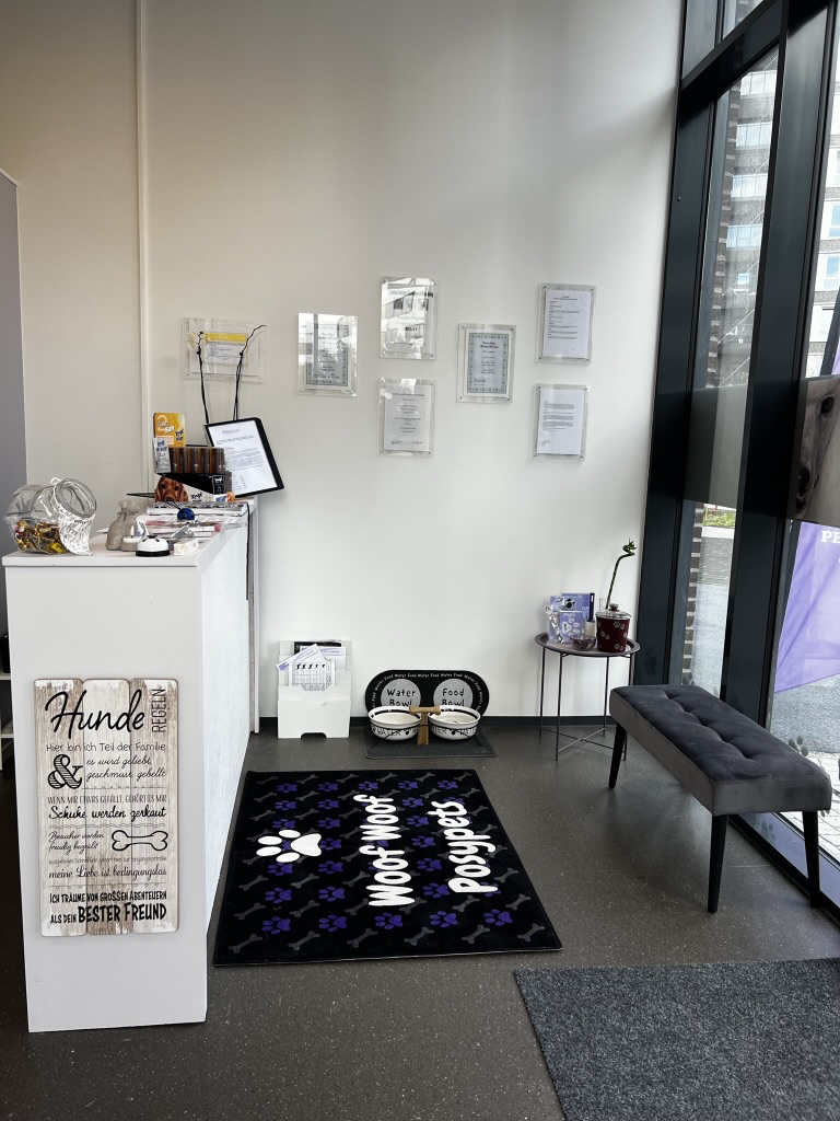 Mottaksområde med velkomstmatte